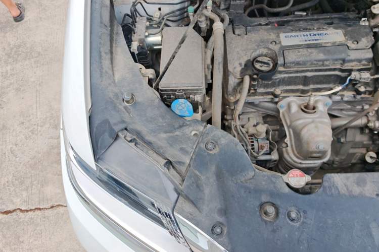 Used Honda Elysion 2016 2.4L Style Edition Engine Bay Right