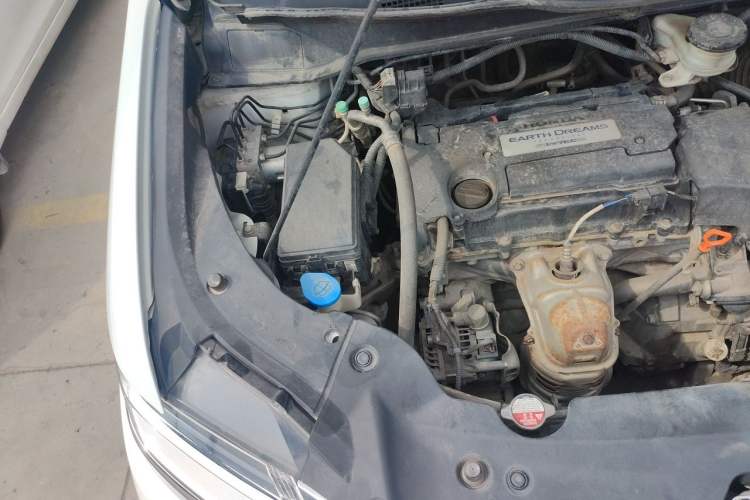 Used Honda Elysion 2016 2.4L Comfort Edition Engine Bay Right