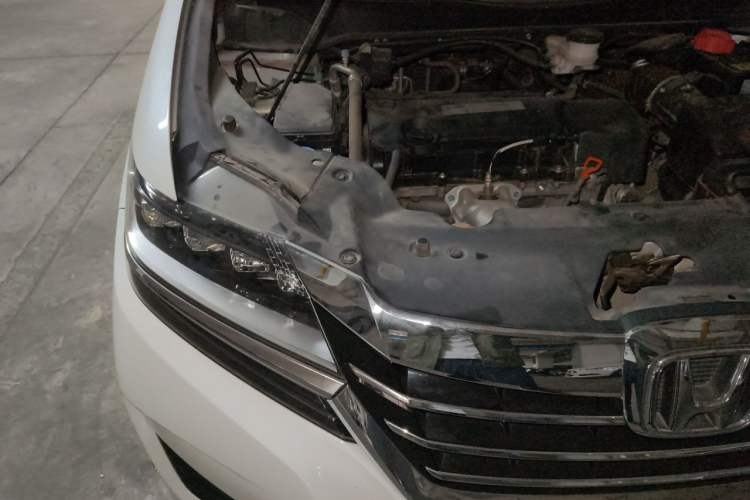 Used Honda Elysion 2016 2.4L Luxury Edition Engine Bay Right