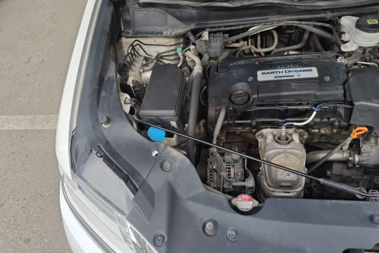 Used Honda Elysion 2016 2.4L Style Edition Engine Bay Right