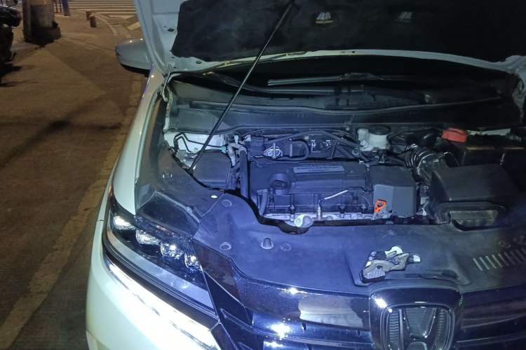 Used Honda Elysion 2016 2.4L Luxury Edition Engine Bay Right