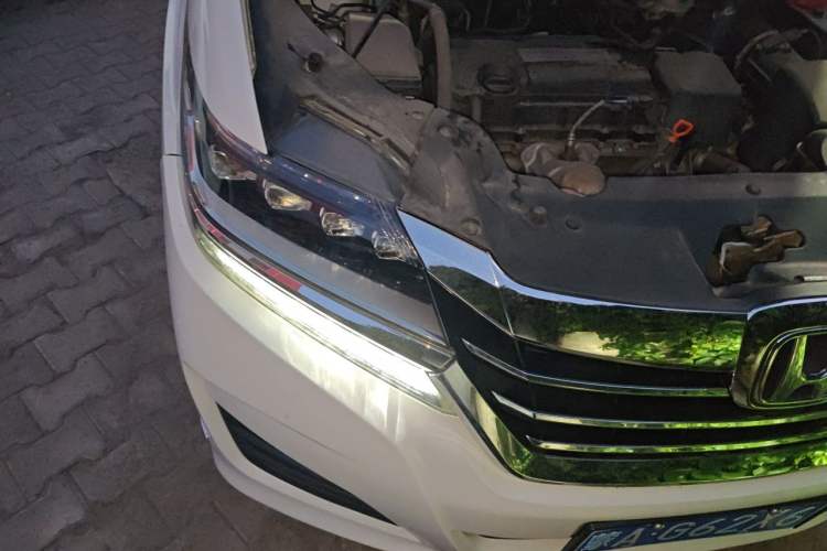 Used Honda Elysion 2016 2.4L Luxury Edition Engine Bay Right