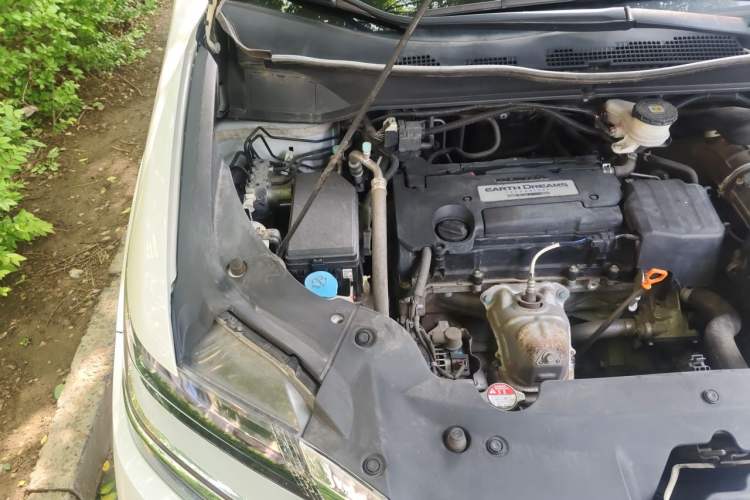 Used Honda Elysion 2016 2.4L Luxury Edition Engine Bay Right