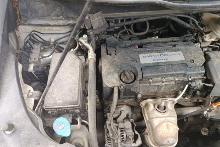 Used Honda Elysion 2016 2.4L Supreme Edition Engine Bay Right