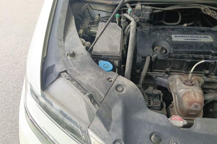 Used Honda Elysion 2016 2.4L Luxury Edition Engine Bay Right