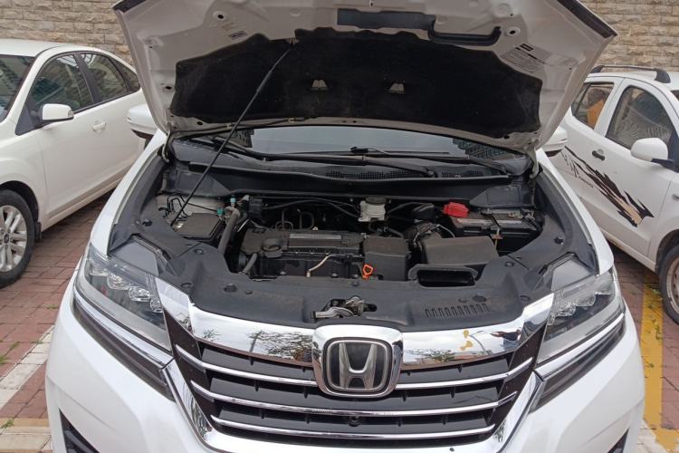 Used Honda Elysion 2016 2.4L Supreme Edition Engine Bay