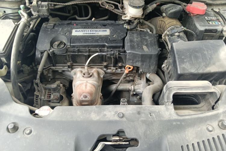 Used Honda Elysion 2016 2.4L Luxury Edition Engine Bay