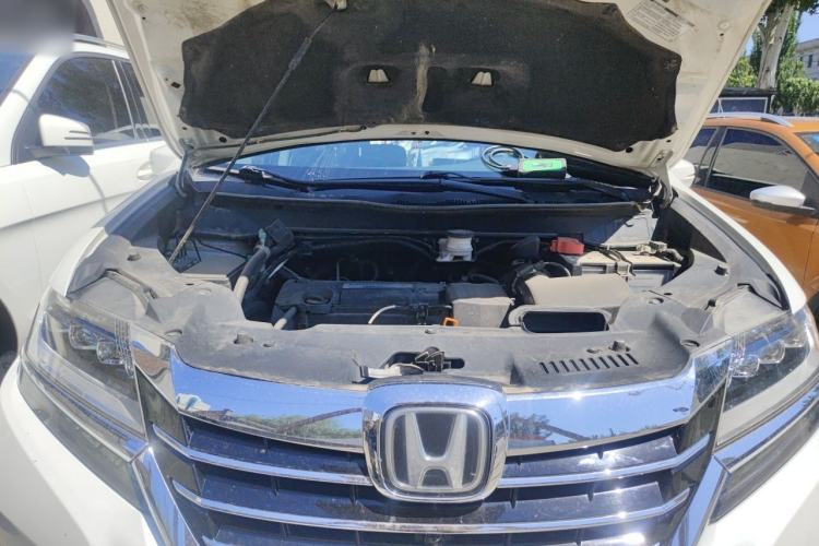 Used Honda Elysion 2016 2.4L Supreme Edition Engine Bay