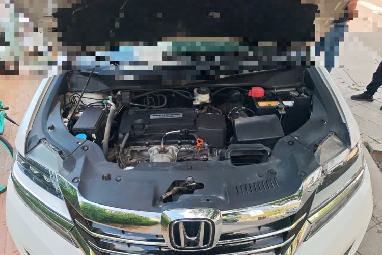 Used Honda Elysion 2016 2.4L Supreme Edition Engine Bay