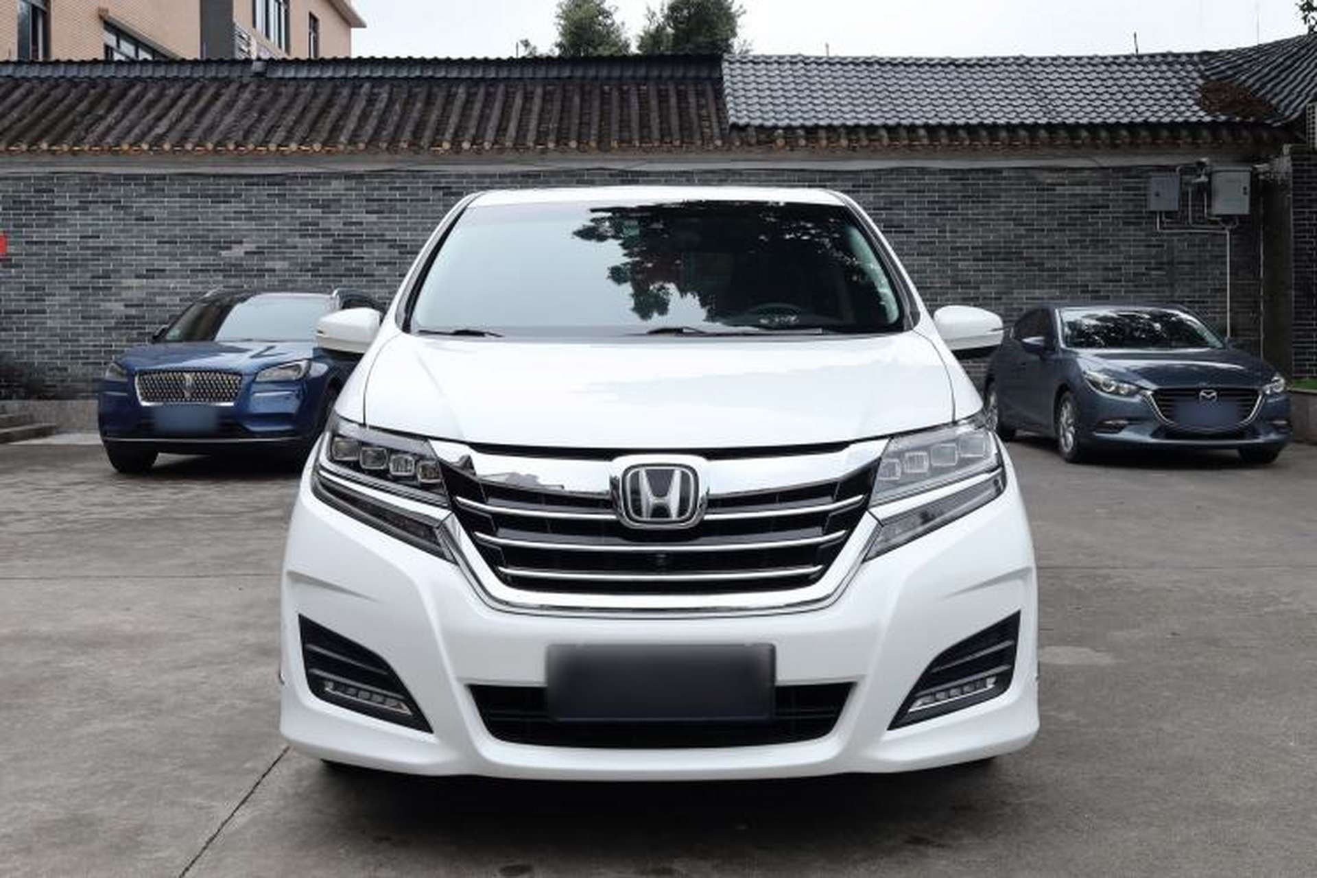 Used Honda Elysion 2016 2.4L Supreme Edition Exterior 1