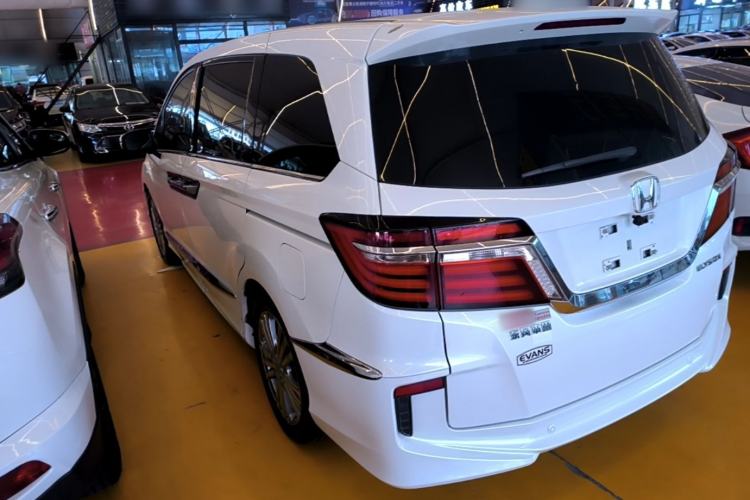 Used Honda Elysion 2016 2.4L Style Edition Exterior 2