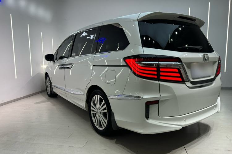 Used Honda Elysion 2016 2.4L Supreme Edition Exterior 2