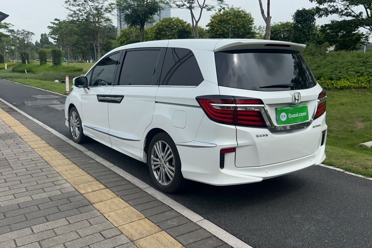 Used Honda Elysion 2016 2.4L Supreme Edition Exterior 2