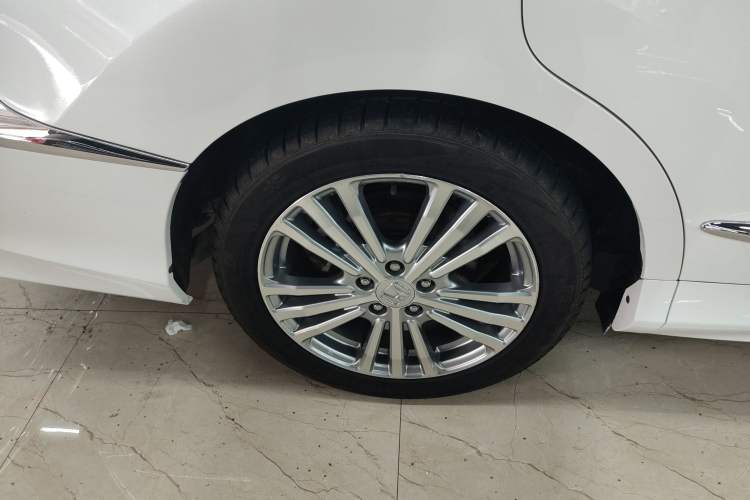 Used Honda Elysion 2016 2.4L Classic Edition Exterior 2