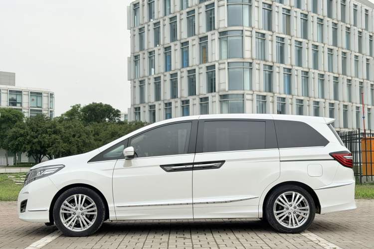 Used Honda Elysion 2016 2.4L Style Edition Exterior 3
