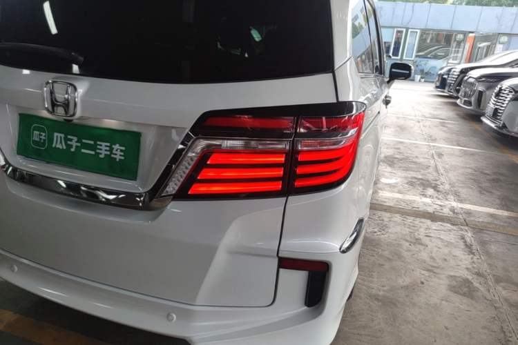Used Honda Elysion 2016 2.4L Luxury Edition Exterior 3