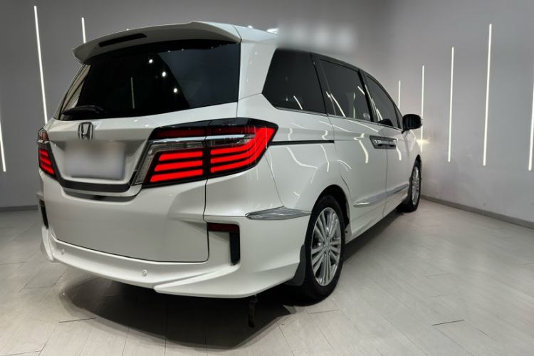 Used Honda Elysion 2016 2.4L Supreme Edition Exterior 3