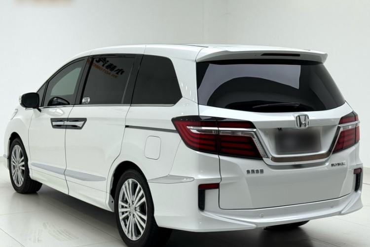Used Honda Elysion 2016 2.4L Classic Edition Exterior 3