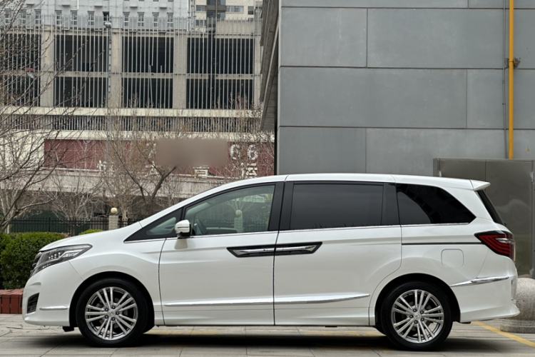Used Honda Elysion 2016 2.4L Supreme Edition Exterior 3
