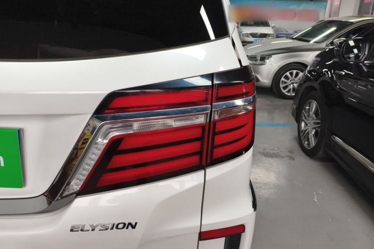 Used Honda Elysion 2016 2.4L Supreme Edition Exterior 3