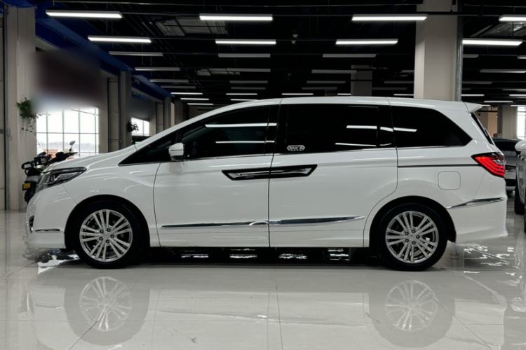 Used Honda Elysion 2016 2.4L Classic Edition Exterior 4
