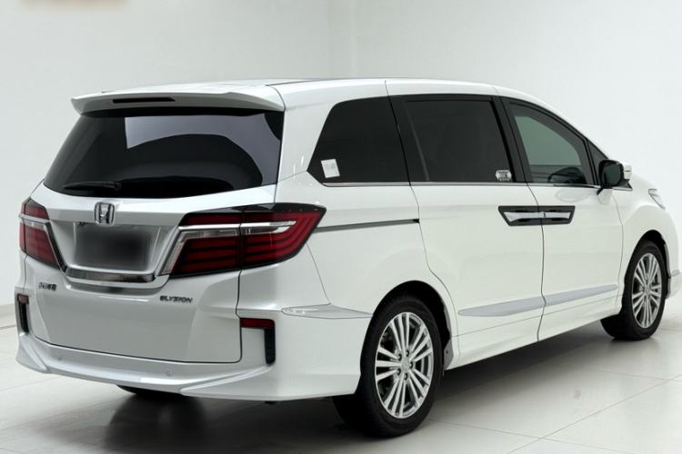 Used Honda Elysion 2016 2.4L Classic Edition Exterior 4