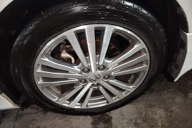 Used Honda Elysion 2016 2.4L Luxury Edition Exterior 4