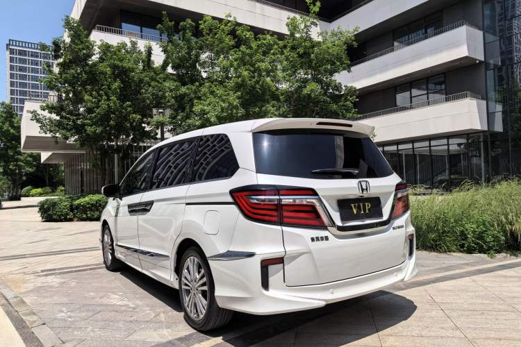 Used Honda Elysion 2016 2.4L Luxury Edition Exterior 5