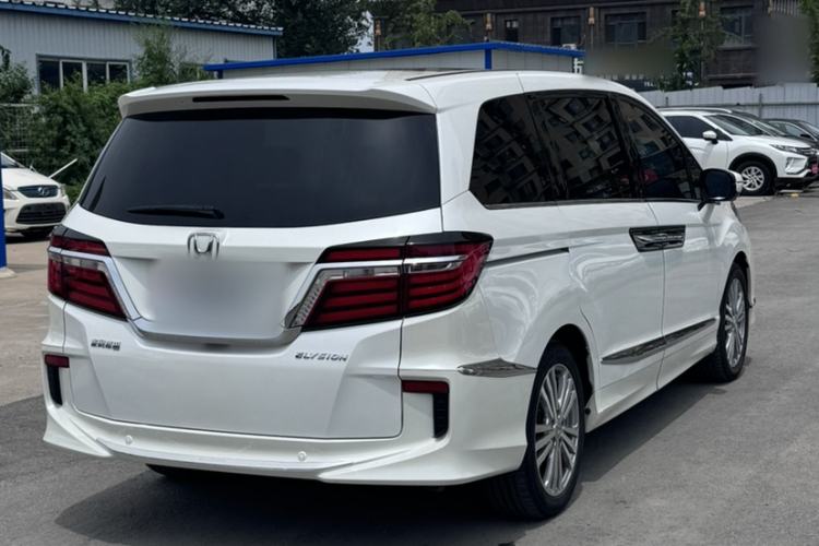 Used Honda Elysion 2016 2.4L Luxury Edition Exterior 5