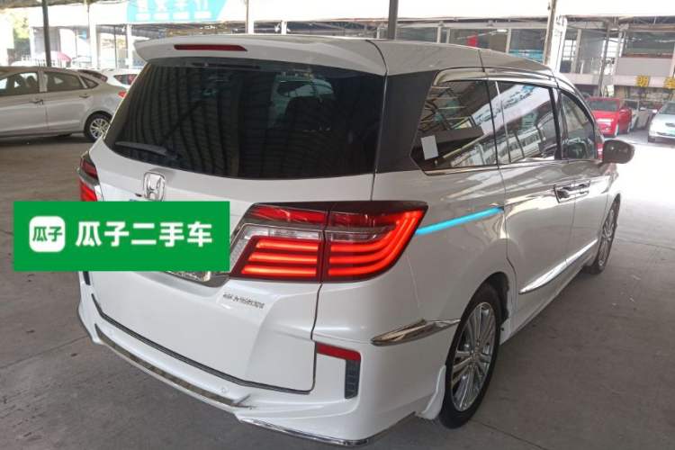 Used Honda Elysion 2016 2.4L Style Edition Exterior 5