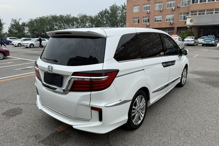 Used Honda Elysion 2016 2.4L Style Edition Exterior 6