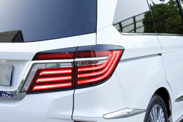 Used Honda Elysion 2016 2.4L Supreme Edition Exterior 7