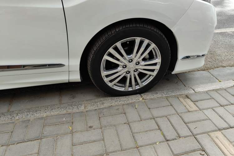 Used Honda Elysion 2016 2.4L Style Edition Exterior 7