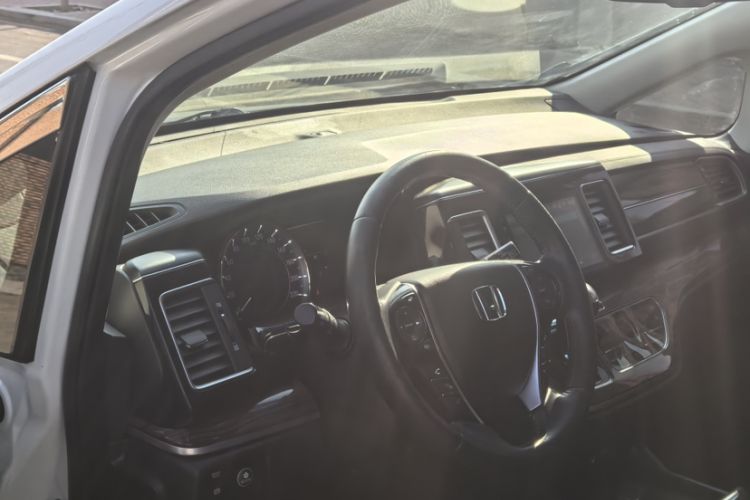 Used Honda Elysion 2016 2.4L Luxury Edition Exterior 8