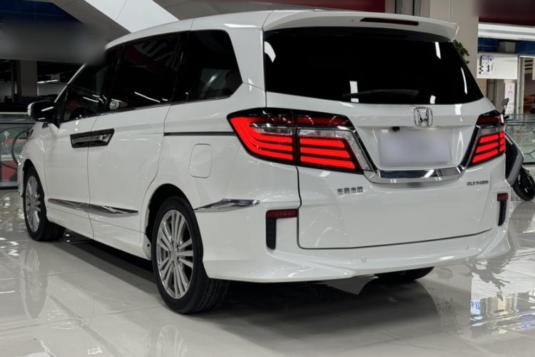 Used Honda Elysion 2016 2.4L Classic Edition Exterior 9