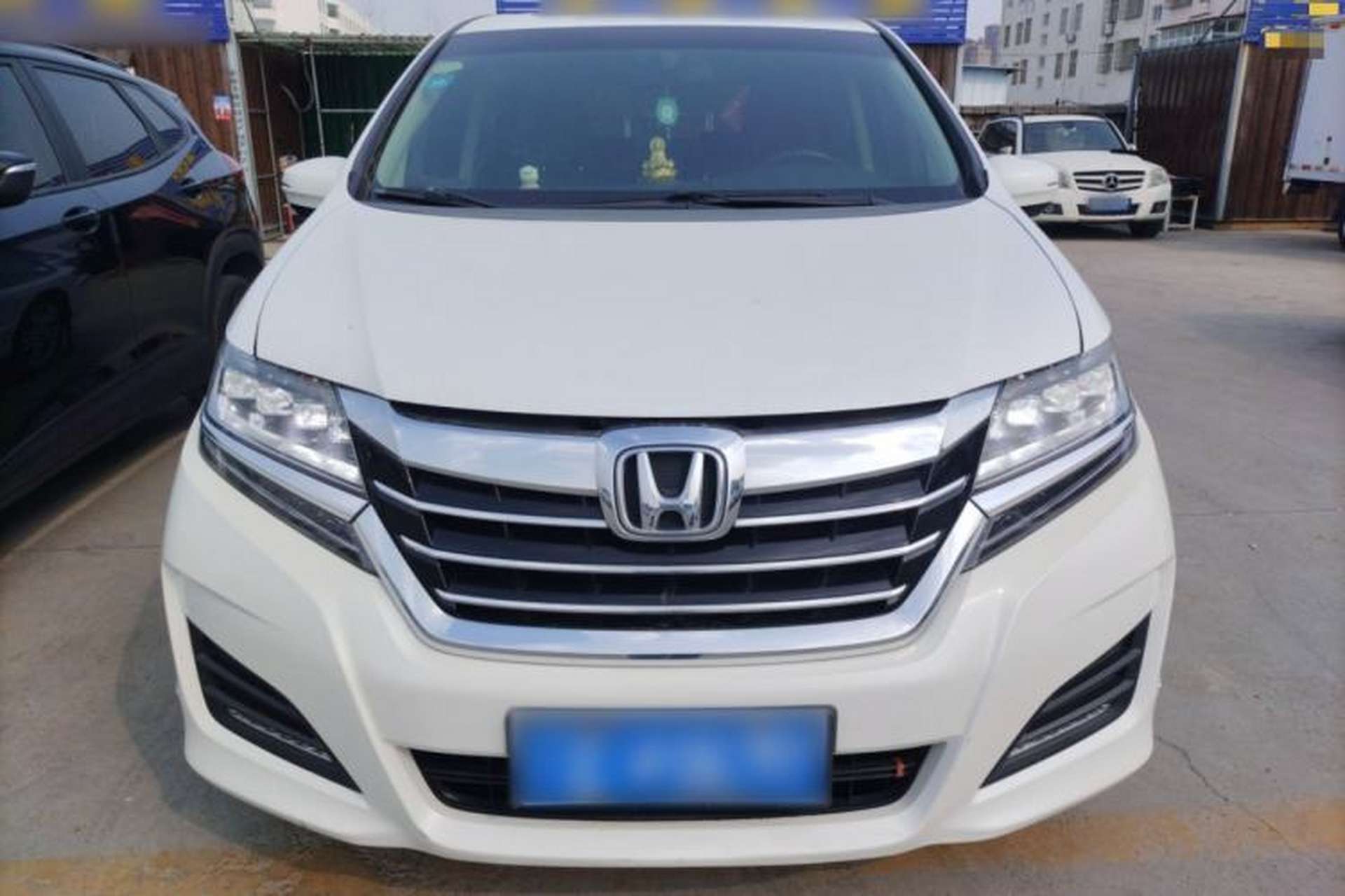Used Honda Elysion 2016 2.4L Luxury Edition Front