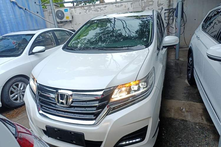 Used Honda Elysion 2016 2.4L Style Edition Front