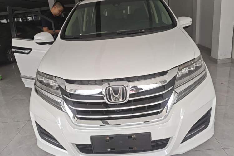 Used Honda Elysion 2016 2.4L Supreme Edition Front