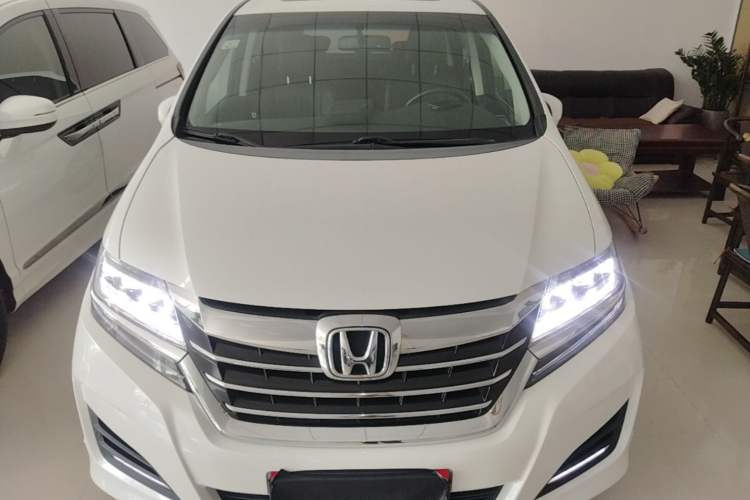 Used Honda Elysion 2016 2.4L Luxury Edition Front
