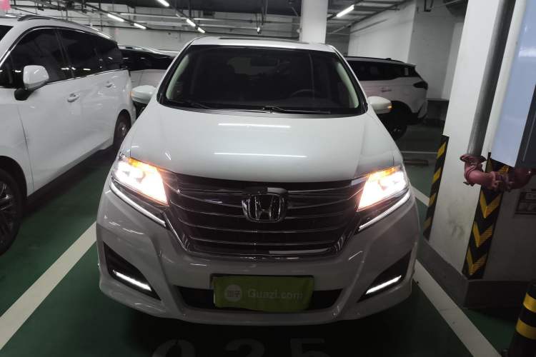 Used Honda Elysion 2016 2.4L Style Edition Front