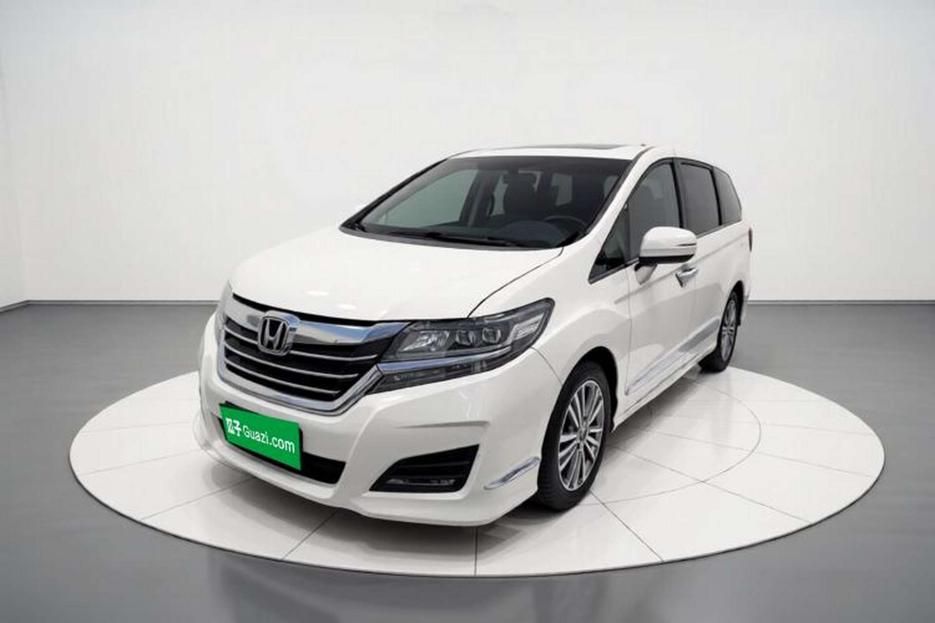 Used Honda Elysion 2016 2.4L Classic Edition Front Left 45 Deg