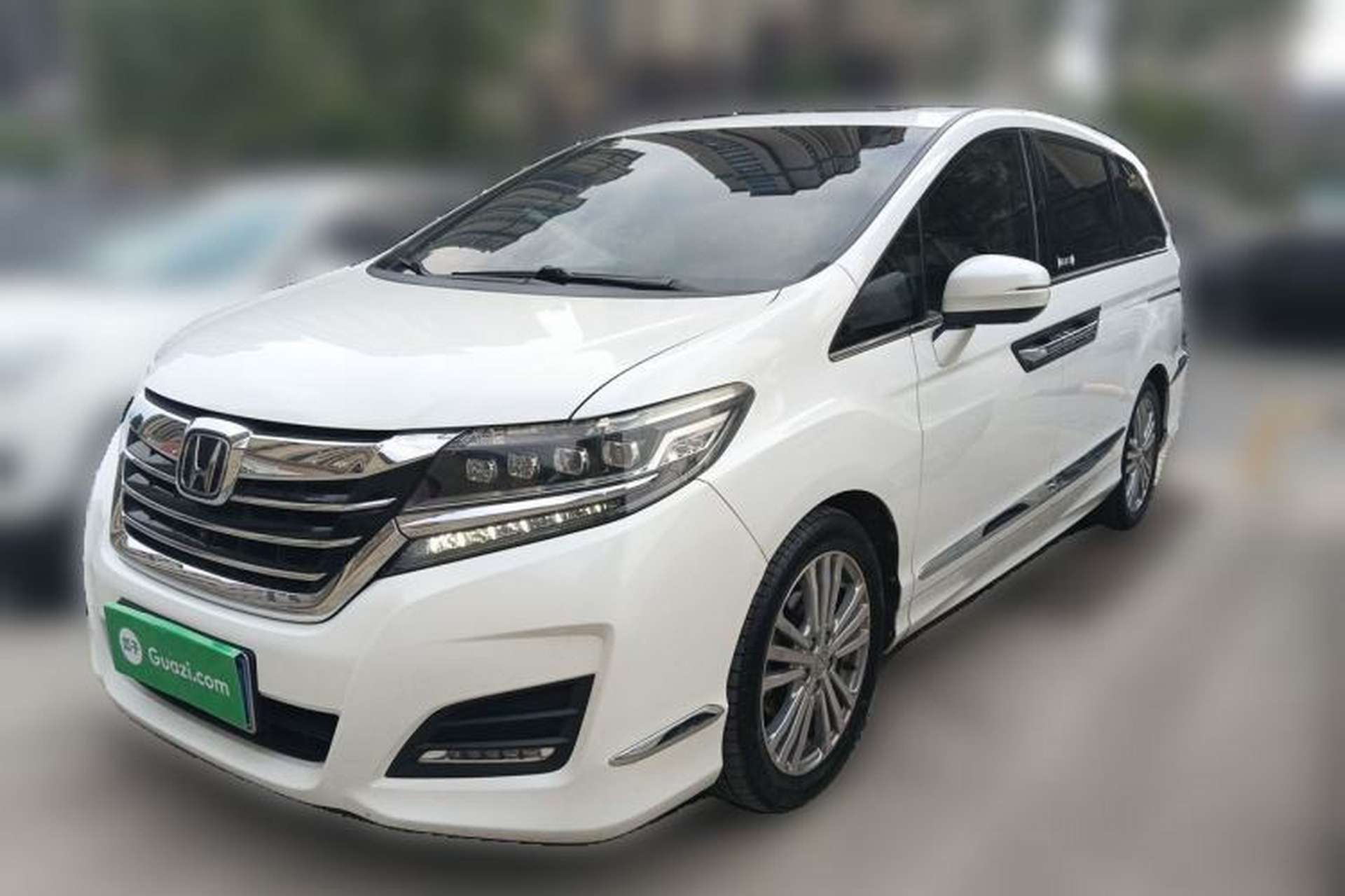 Used Honda Elysion 2016 2.4L Supreme Edition Front Left 45 Deg