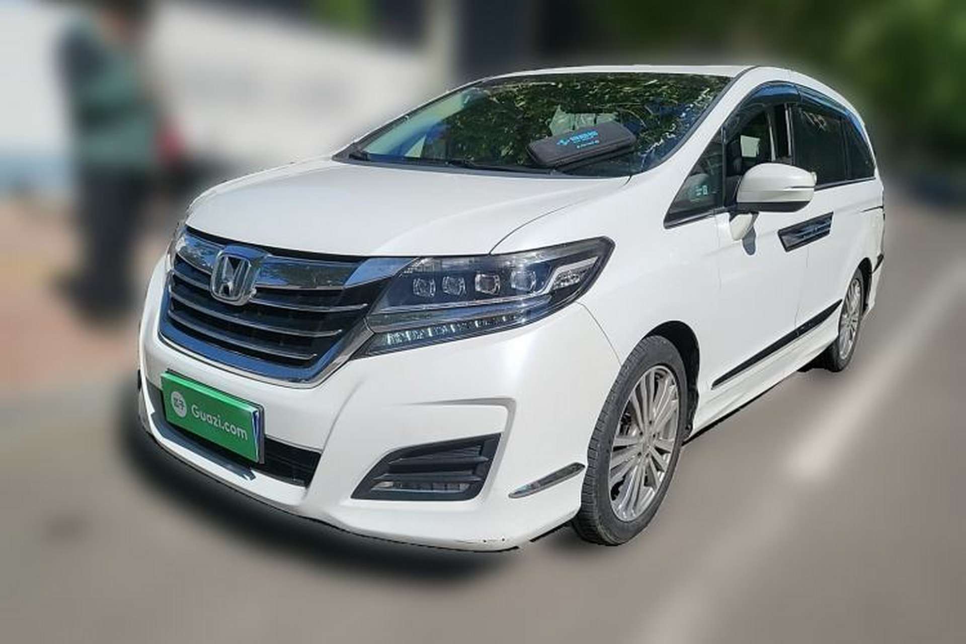 Used Honda Elysion 2016 2.4L Luxury Edition Front Left 45 Deg