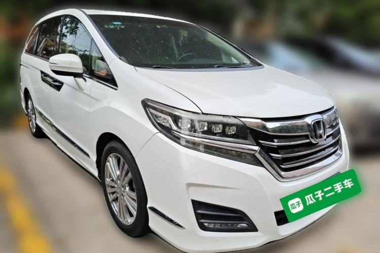 Used Honda Elysion 2016 2.4L Luxury Edition Front Right 45 Deg