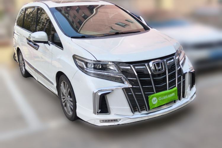 Used Honda Elysion 2016 2.4L Style Edition Front Right 45 Deg