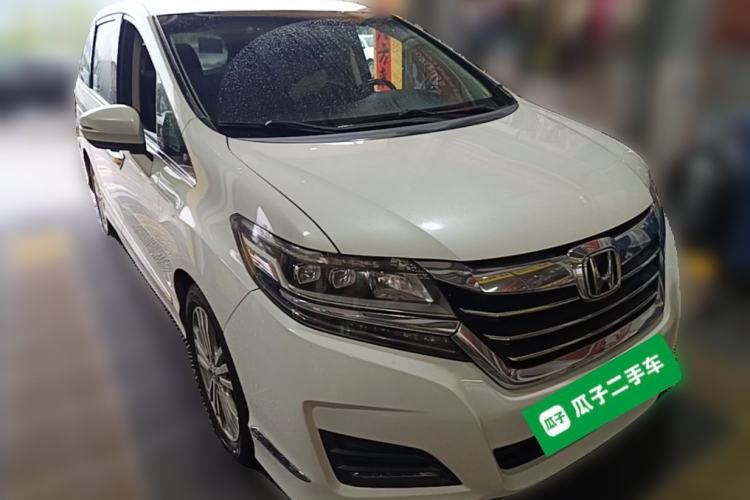 Used Honda Elysion 2016 2.4L Classic Edition Front Right 45 Deg
