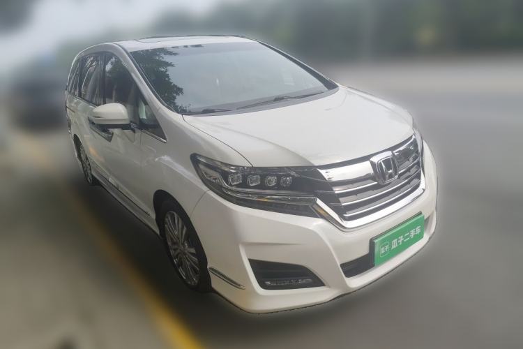 Used Honda Elysion 2016 2.4L Luxury Edition Front Right 45 Deg