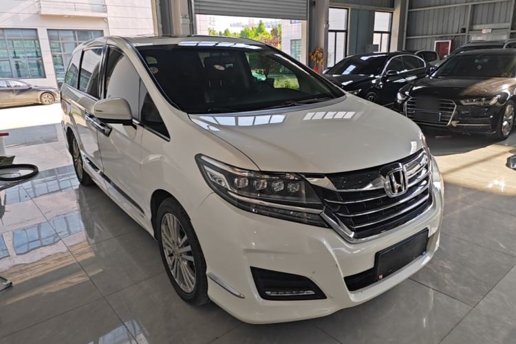 Used Honda Elysion 2016 2.4L Luxury Edition Front Right 45 Deg