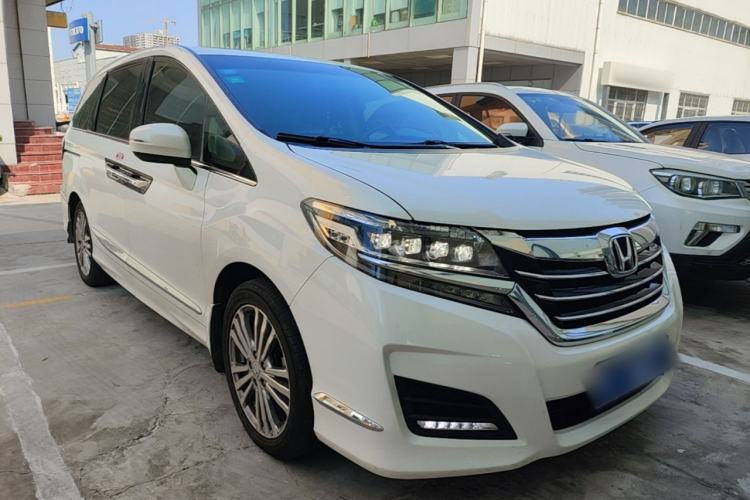 Used Honda Elysion 2016 2.4L Luxury Edition Front Right 45 Deg