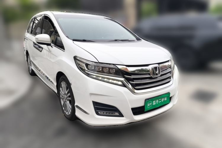 Used Honda Elysion 2016 2.4L Luxury Edition Front Right 45 Deg